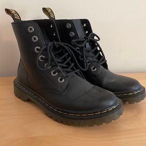 Dr. Martens Luana Black Leather